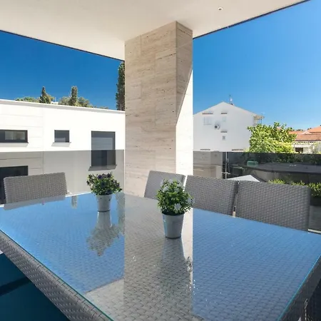 Apartament Argonaut Veglia